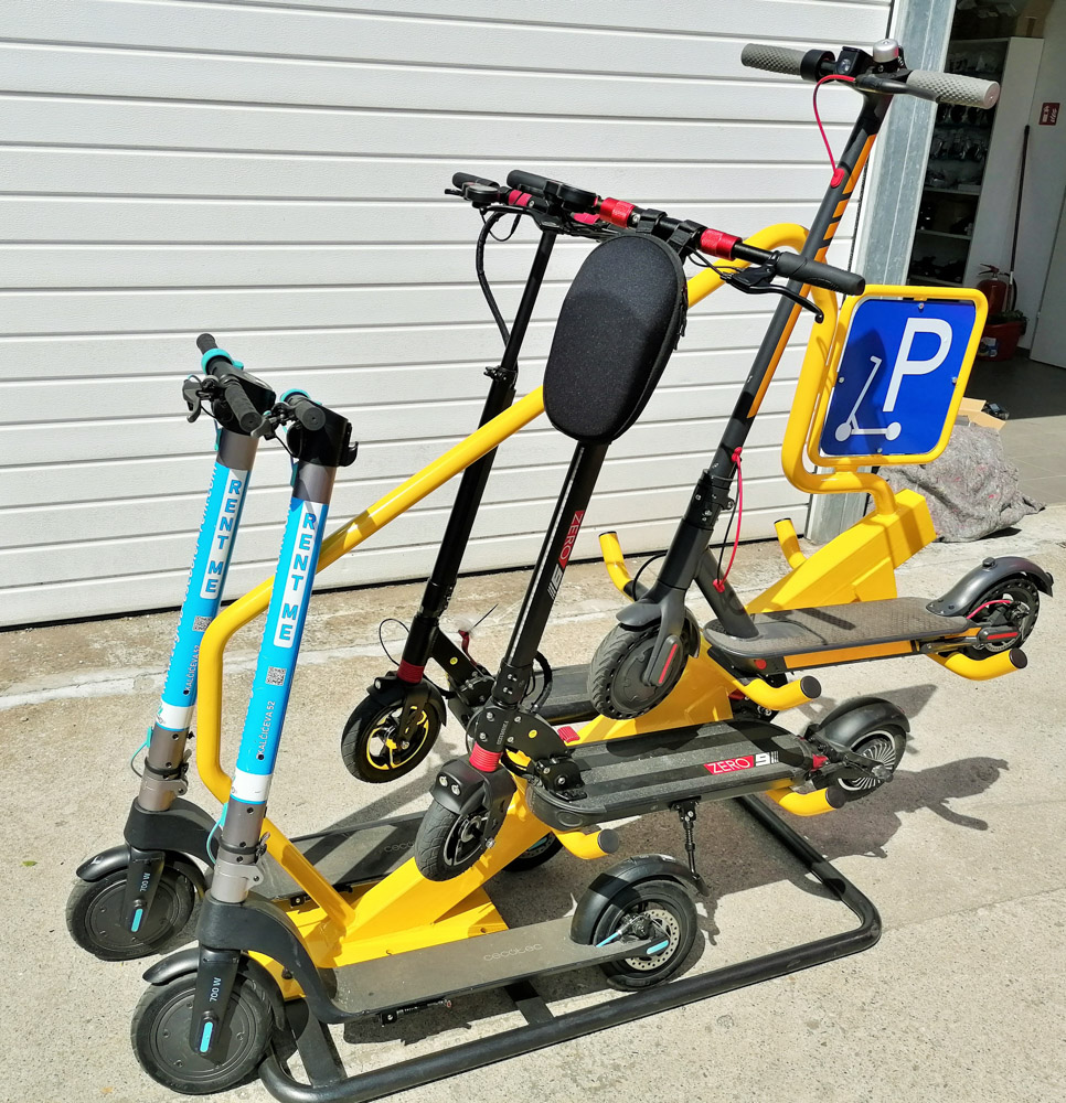 Parking for electric scooters
